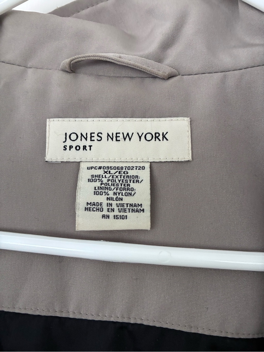 Jones New York Black Rain Jacket with Removable Beige Hood - Picture 4 of 9